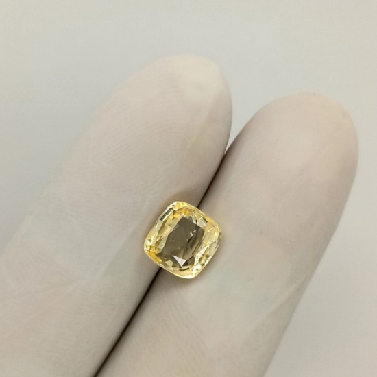 Yellow Sapphire  (Pukhraj) 3.23 Ct Best Quality